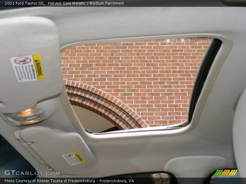 Harvest Gold Metallic / Medium Parchment 2001 Ford Taurus SEL