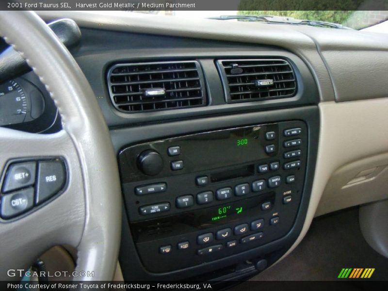Harvest Gold Metallic / Medium Parchment 2001 Ford Taurus SEL