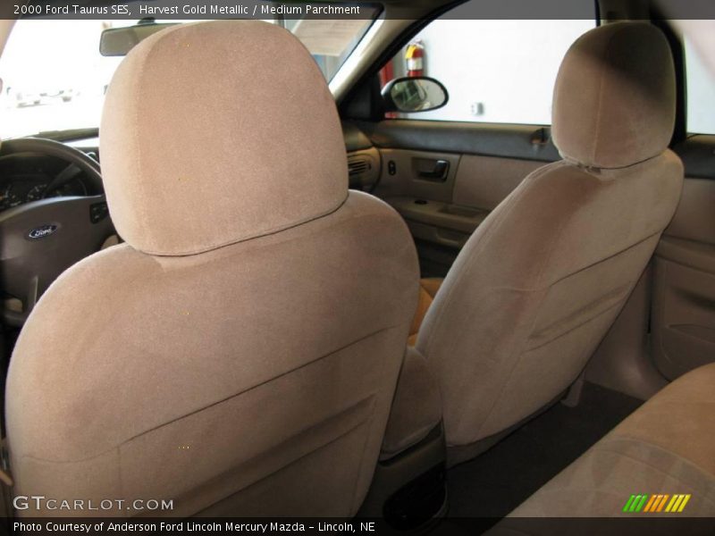 Harvest Gold Metallic / Medium Parchment 2000 Ford Taurus SES