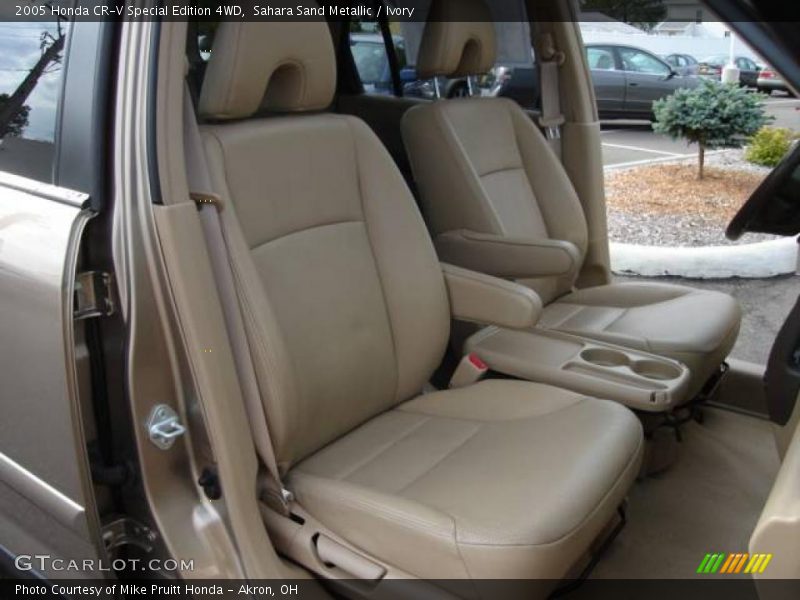 Sahara Sand Metallic / Ivory 2005 Honda CR-V Special Edition 4WD