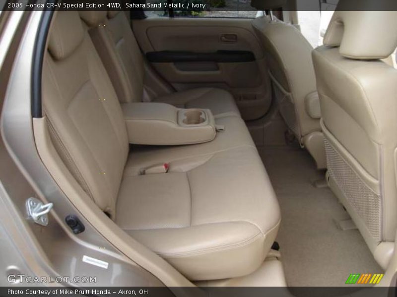 Sahara Sand Metallic / Ivory 2005 Honda CR-V Special Edition 4WD