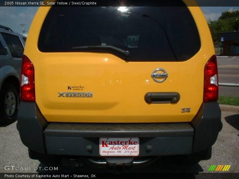 Solar Yellow / Steel/Graphite 2005 Nissan Xterra SE