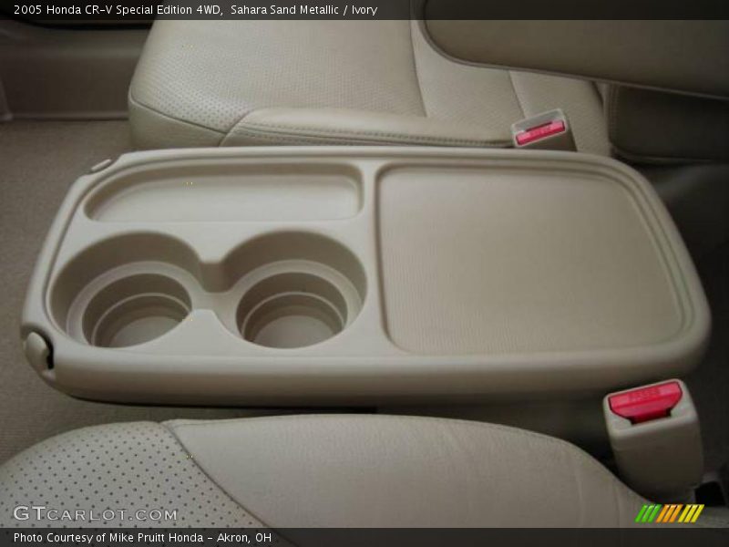 Sahara Sand Metallic / Ivory 2005 Honda CR-V Special Edition 4WD