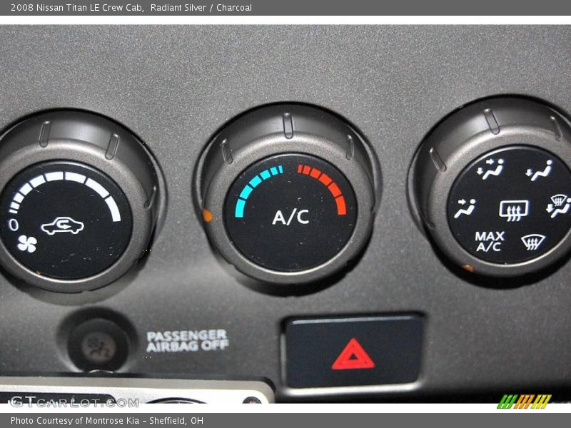 Radiant Silver / Charcoal 2008 Nissan Titan LE Crew Cab