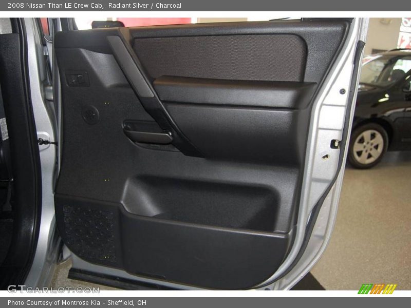 Radiant Silver / Charcoal 2008 Nissan Titan LE Crew Cab