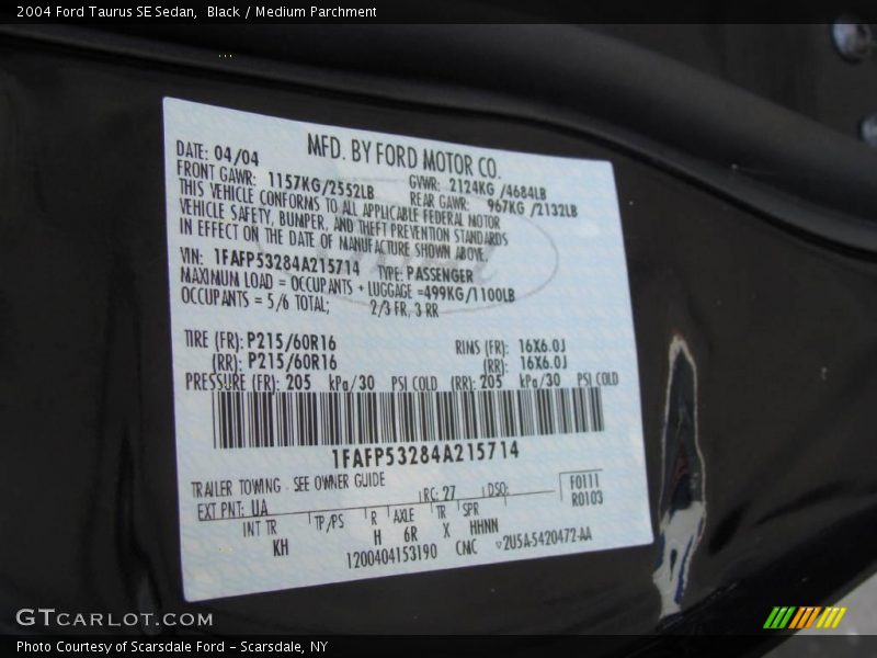 Black / Medium Parchment 2004 Ford Taurus SE Sedan