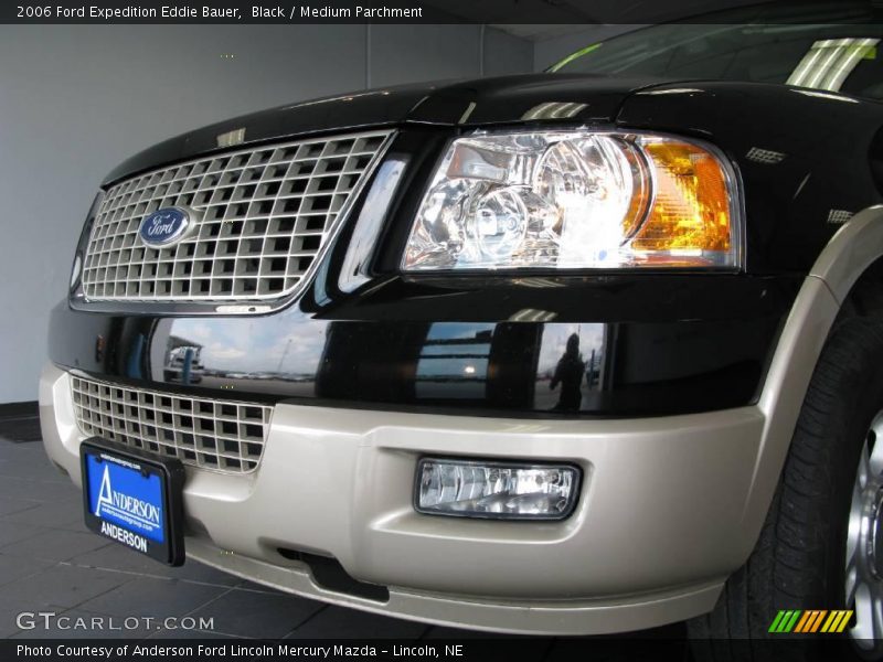 Black / Medium Parchment 2006 Ford Expedition Eddie Bauer
