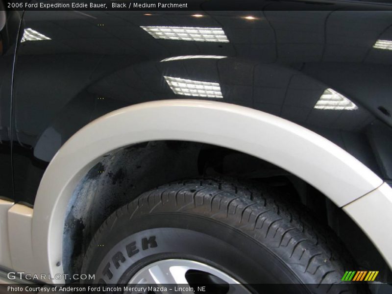 Black / Medium Parchment 2006 Ford Expedition Eddie Bauer