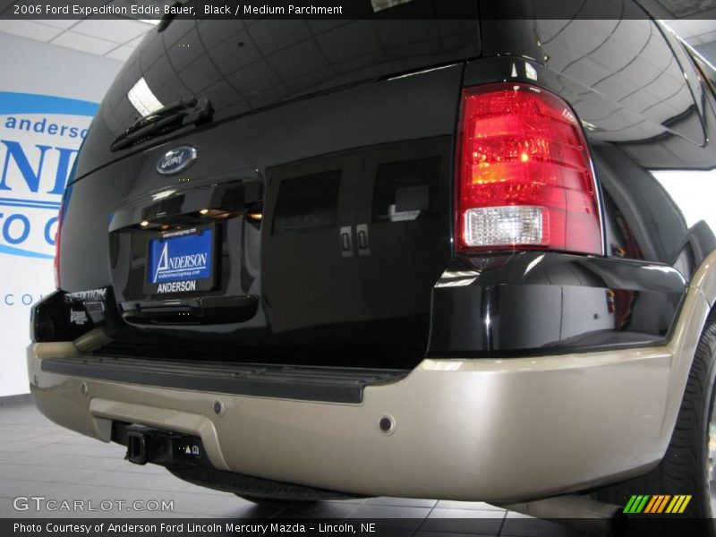 Black / Medium Parchment 2006 Ford Expedition Eddie Bauer