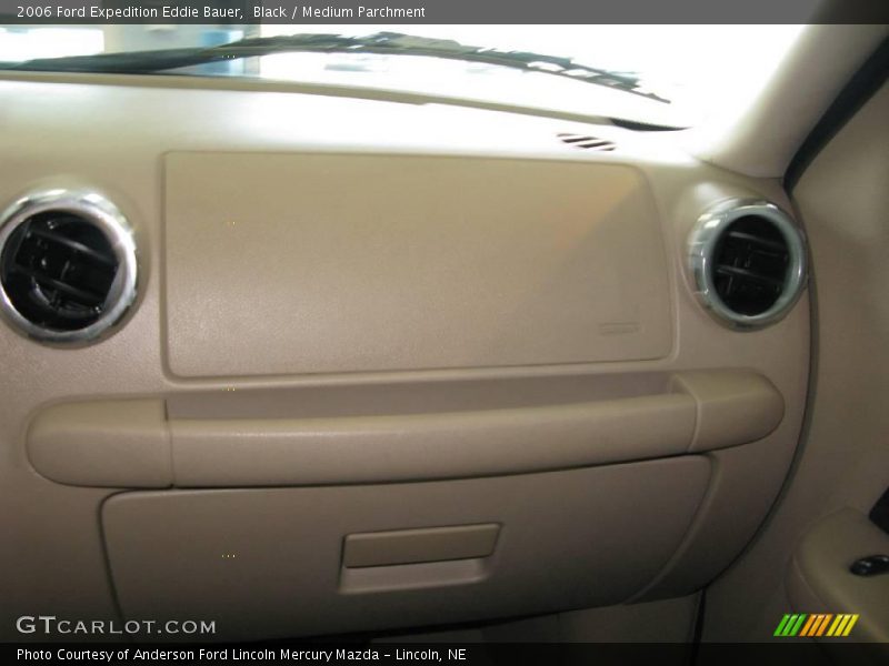 Black / Medium Parchment 2006 Ford Expedition Eddie Bauer