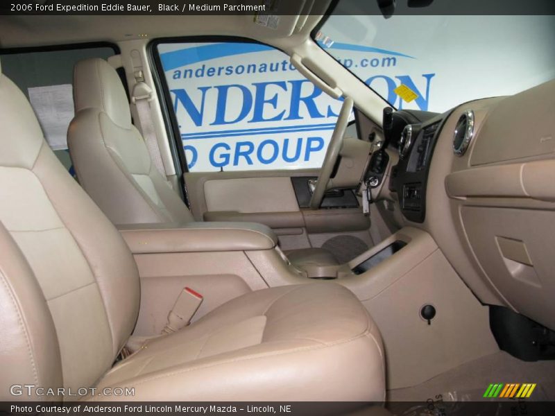 Black / Medium Parchment 2006 Ford Expedition Eddie Bauer