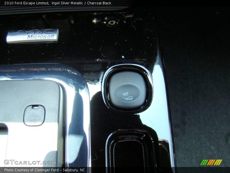 Ingot Silver Metallic / Charcoal Black 2010 Ford Escape Limited