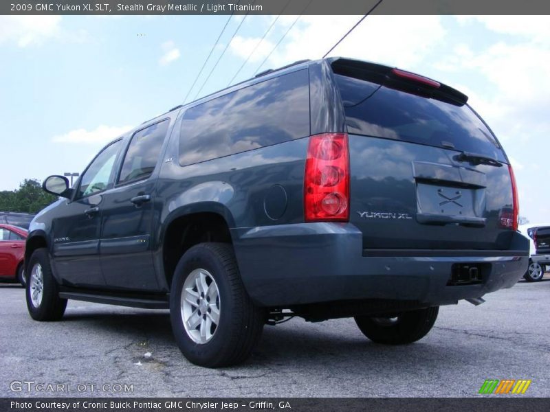 Stealth Gray Metallic / Light Titanium 2009 GMC Yukon XL SLT