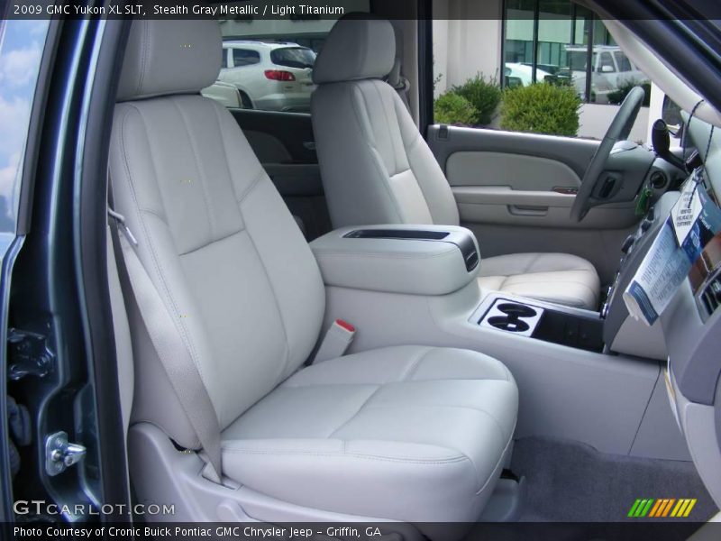 Stealth Gray Metallic / Light Titanium 2009 GMC Yukon XL SLT