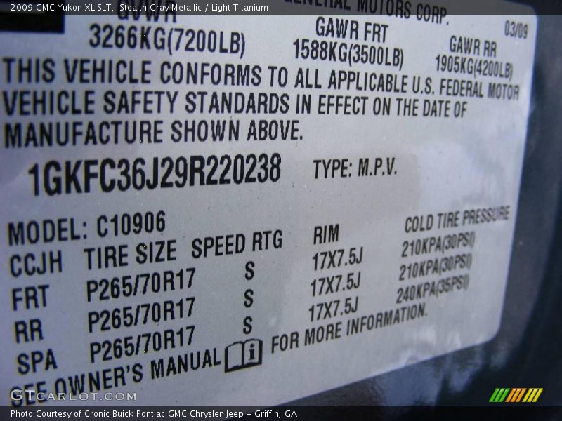 Stealth Gray Metallic / Light Titanium 2009 GMC Yukon XL SLT