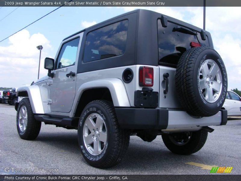 Bright Silver Metallic / Dark Slate Gray/Medium Slate Gray 2009 Jeep Wrangler Sahara 4x4