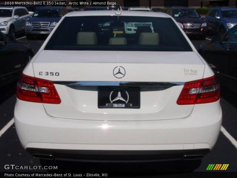 Arctic White / Almond Beige 2010 Mercedes-Benz E 350 Sedan