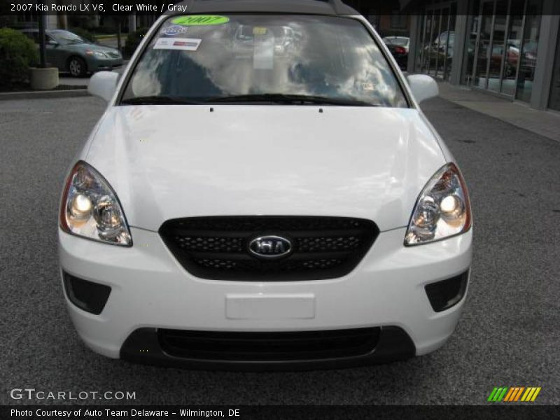 Clear White / Gray 2007 Kia Rondo LX V6