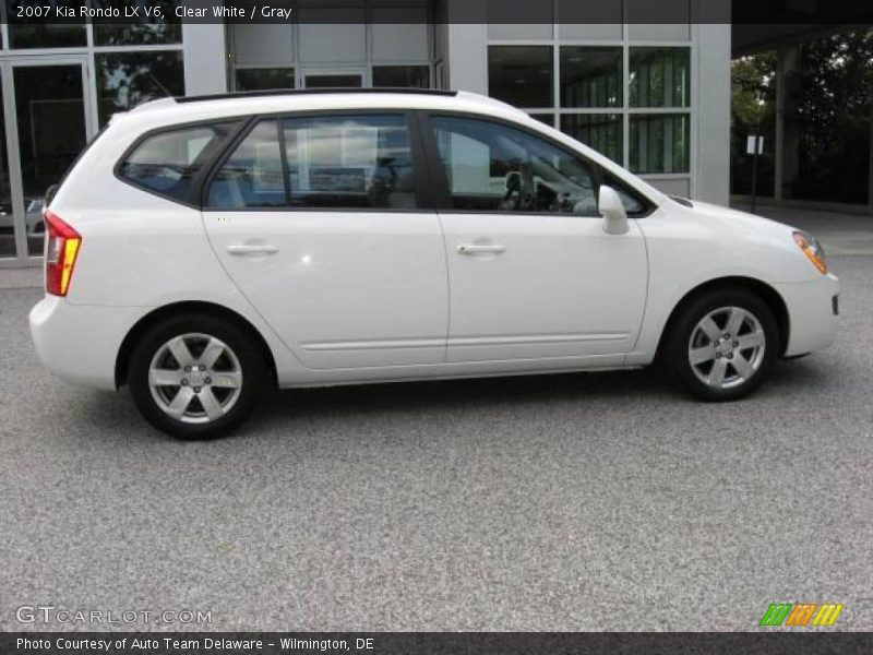 Clear White / Gray 2007 Kia Rondo LX V6