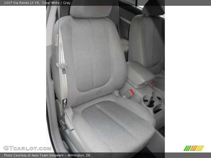 Clear White / Gray 2007 Kia Rondo LX V6
