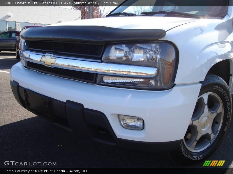 Summit White / Light Gray 2005 Chevrolet TrailBlazer EXT LT 4x4