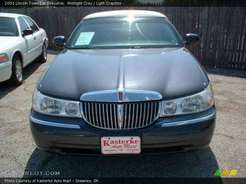 Midnight Grey / Light Graphite 2001 Lincoln Town Car Executive