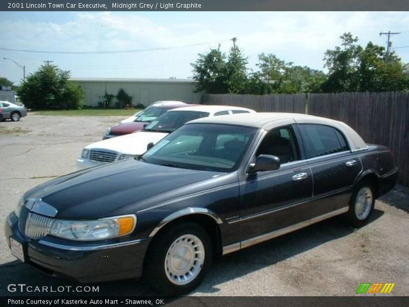 Midnight Grey / Light Graphite 2001 Lincoln Town Car Executive
