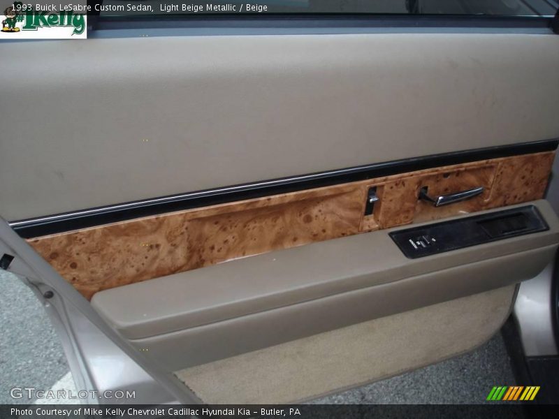 Light Beige Metallic / Beige 1993 Buick LeSabre Custom Sedan