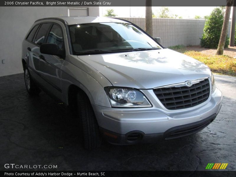 Bright Silver Metallic / Dark Slate Gray 2006 Chrysler Pacifica