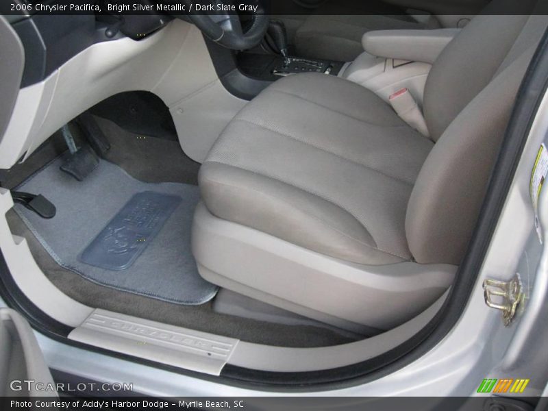 Bright Silver Metallic / Dark Slate Gray 2006 Chrysler Pacifica