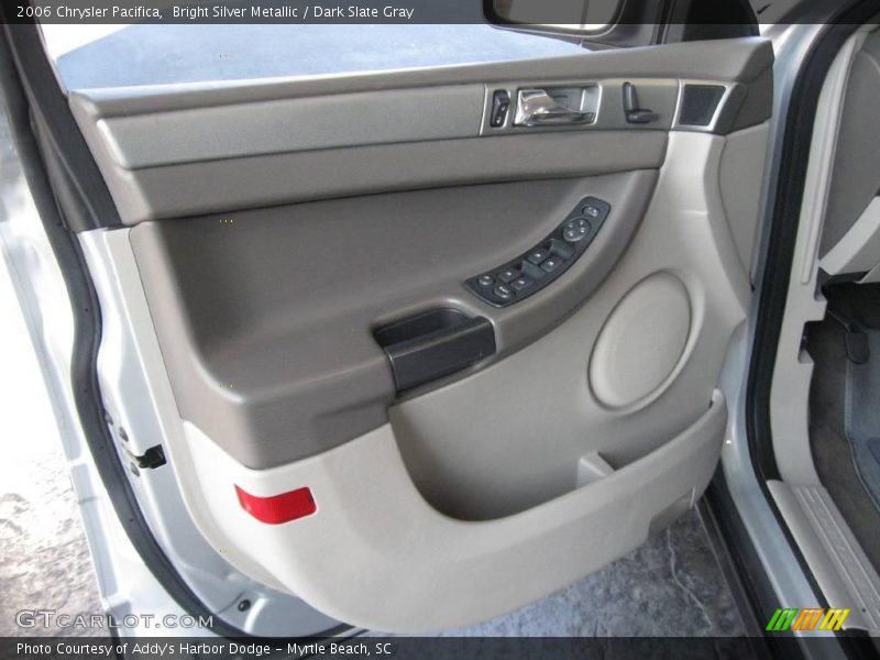 Bright Silver Metallic / Dark Slate Gray 2006 Chrysler Pacifica