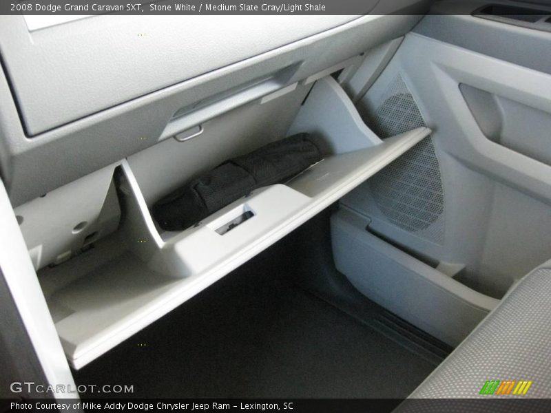 Stone White / Medium Slate Gray/Light Shale 2008 Dodge Grand Caravan SXT