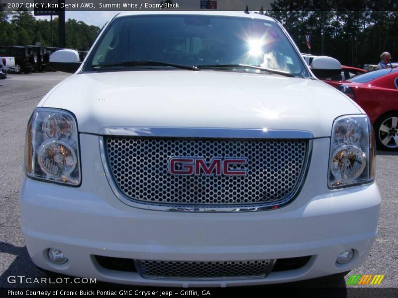 Summit White / Ebony Black 2007 GMC Yukon Denali AWD