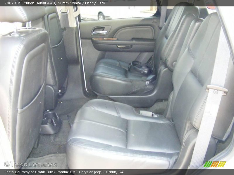 Summit White / Ebony Black 2007 GMC Yukon Denali AWD
