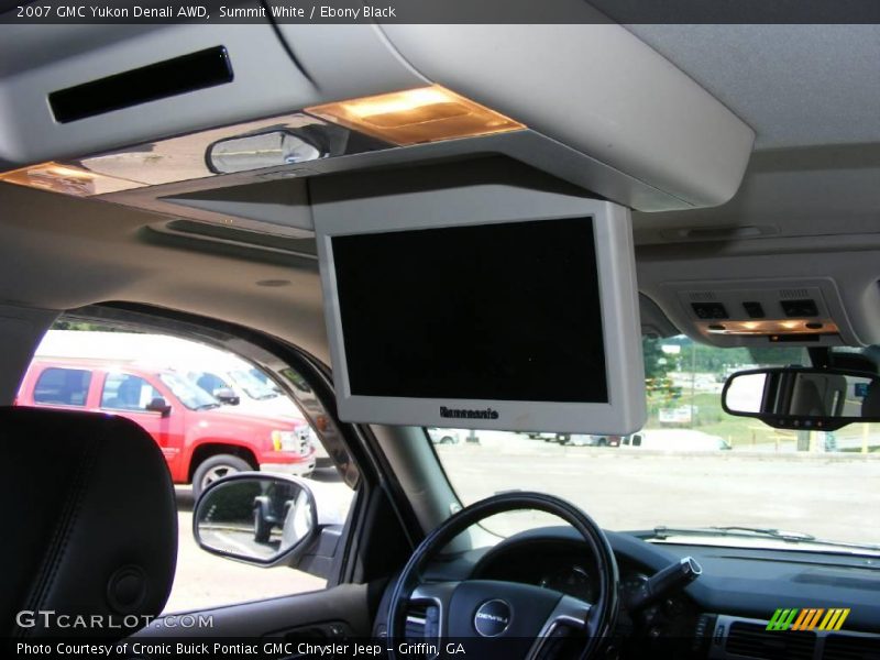 Summit White / Ebony Black 2007 GMC Yukon Denali AWD