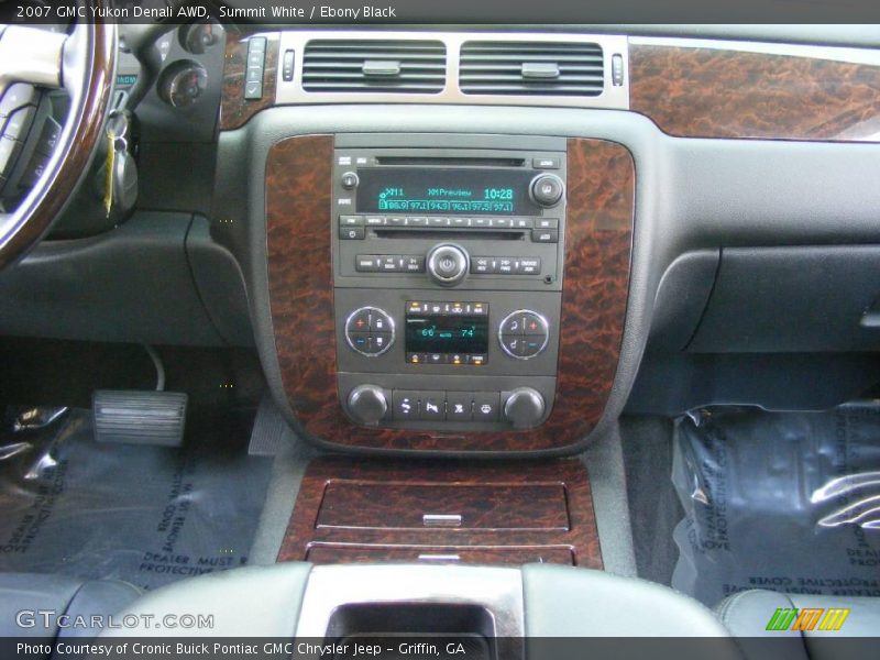 Summit White / Ebony Black 2007 GMC Yukon Denali AWD