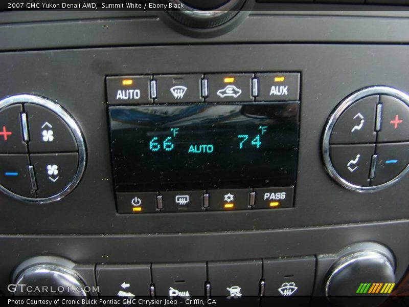 Summit White / Ebony Black 2007 GMC Yukon Denali AWD