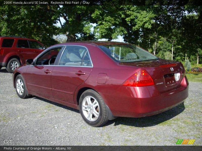 Redondo Red Pearl / Gray 2006 Honda Accord SE Sedan