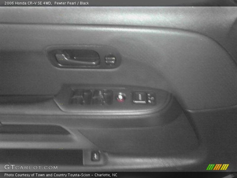 Pewter Pearl / Black 2006 Honda CR-V SE 4WD