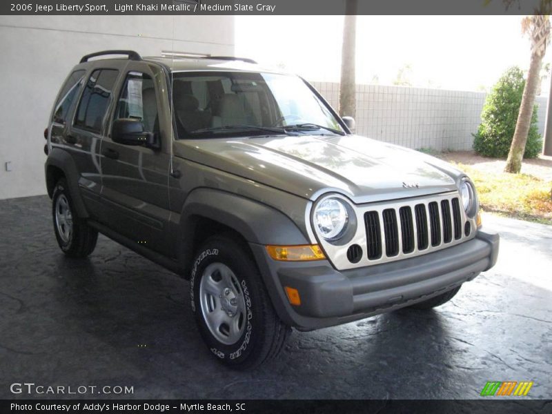 Light Khaki Metallic / Medium Slate Gray 2006 Jeep Liberty Sport