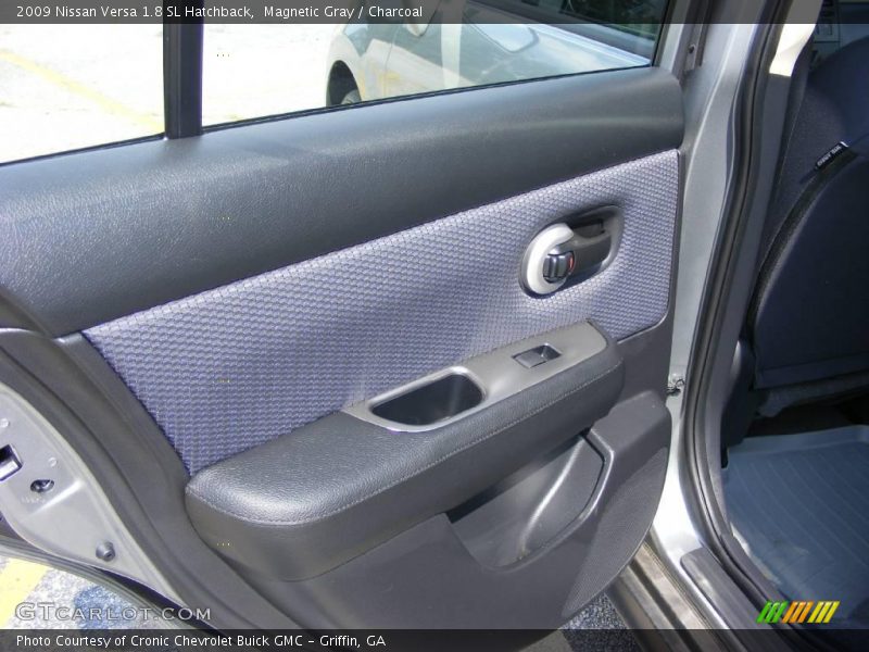 Magnetic Gray / Charcoal 2009 Nissan Versa 1.8 SL Hatchback