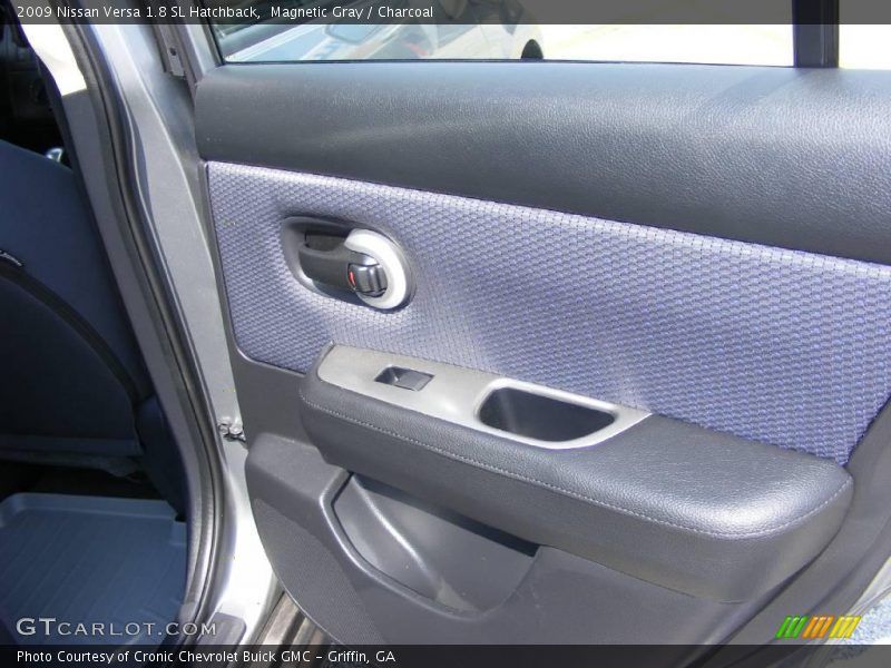 Magnetic Gray / Charcoal 2009 Nissan Versa 1.8 SL Hatchback