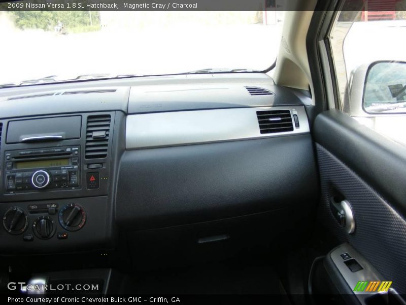 Magnetic Gray / Charcoal 2009 Nissan Versa 1.8 SL Hatchback
