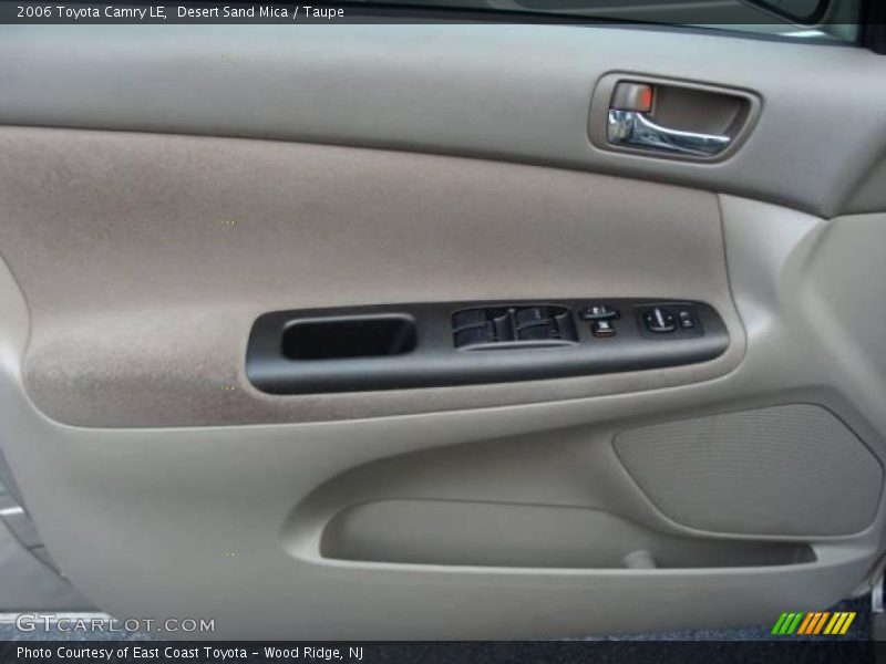 Desert Sand Mica / Taupe 2006 Toyota Camry LE