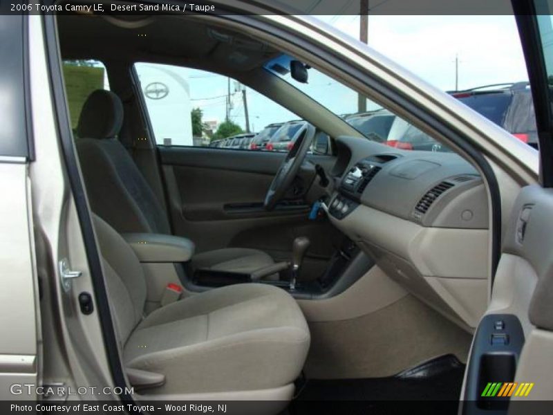 Desert Sand Mica / Taupe 2006 Toyota Camry LE