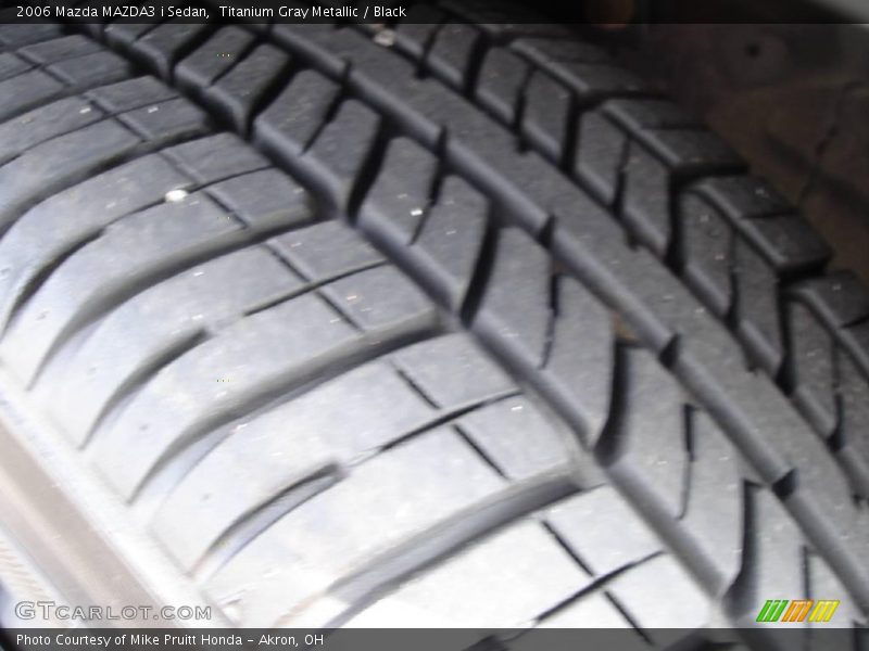 Titanium Gray Metallic / Black 2006 Mazda MAZDA3 i Sedan