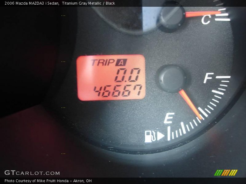 Titanium Gray Metallic / Black 2006 Mazda MAZDA3 i Sedan