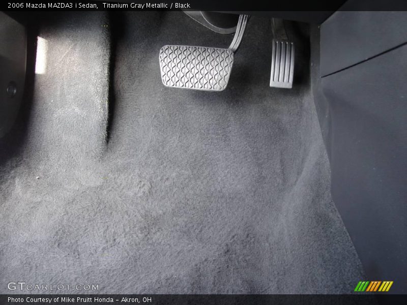 Titanium Gray Metallic / Black 2006 Mazda MAZDA3 i Sedan