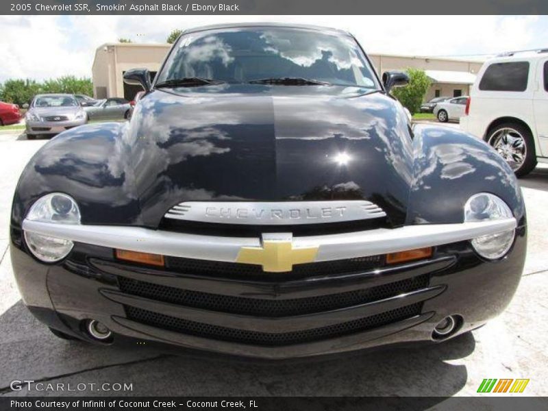 Smokin' Asphalt Black / Ebony Black 2005 Chevrolet SSR