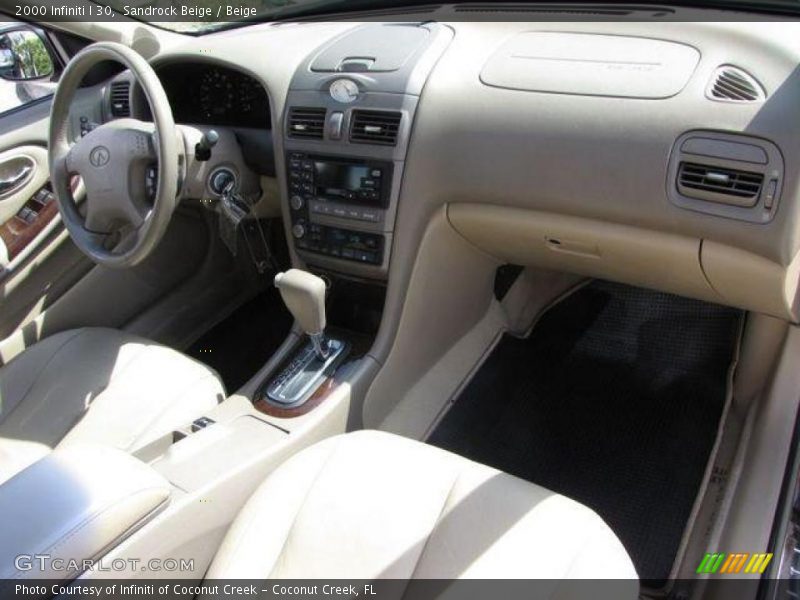 Sandrock Beige / Beige 2000 Infiniti I 30